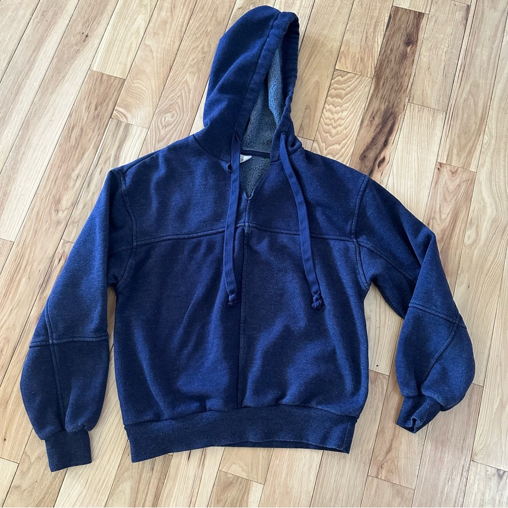 Women’s small v-neck navy hoodie